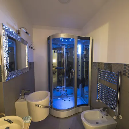 Le Stanze Di Leonardo בית הארחה צ'סנטיקו