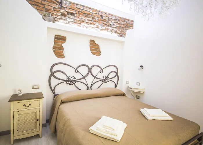 Le Stanze Di Leonardo Vendégház 4*