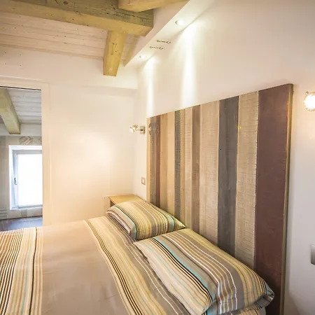 Le Stanze Di Leonardo Гостевой дом 4*