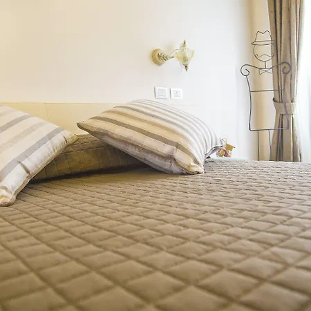 Le Stanze Di Leonardo Чезенатико