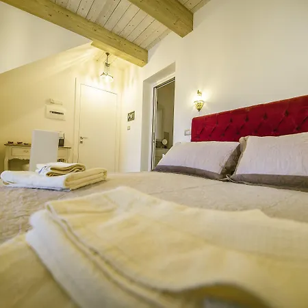 Le Stanze Di Leonardo Гостевой дом Чезенатико