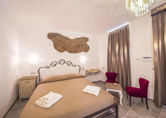 بيت ضيافة Le Stanze Di Leonardo تْشيزيناتيكو