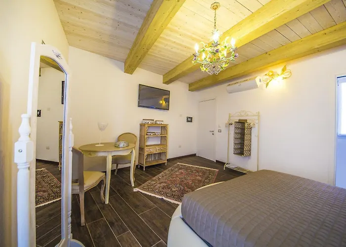 Le Stanze Di Leonardo 4* تْشيزيناتيكو