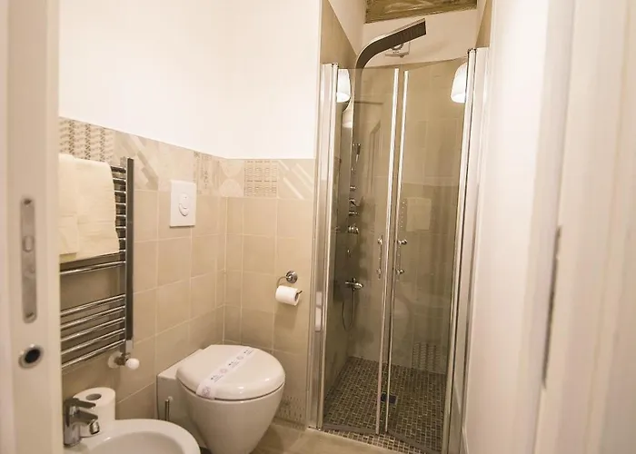 بيت ضيافة Le Stanze Di Leonardo تْشيزيناتيكو