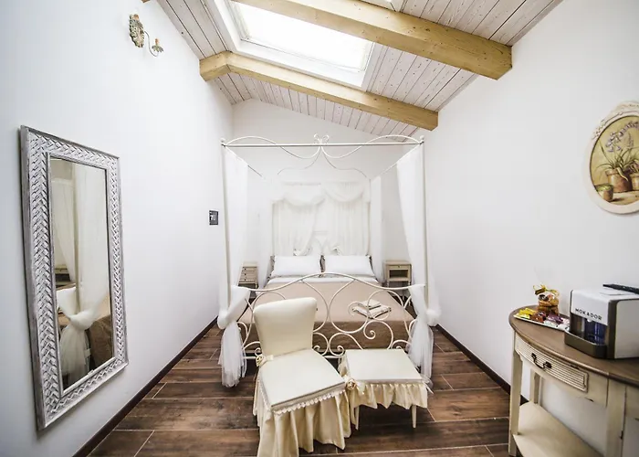 Le Stanze Di Leonardo تْشيزيناتيكو